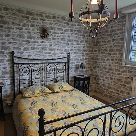 Les De Kerchelgen Oda ve Kahvaltı